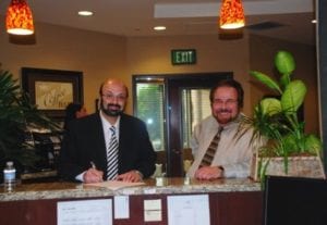 Dr. Davtyan and Dr. Cohen Working Side By Side at The Weight Loss Surgery Center of Los Angeles Rancho Cucamonga