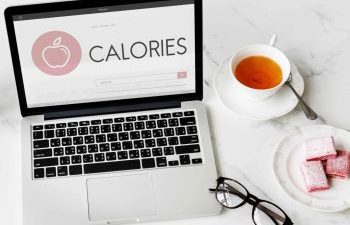 Calories counting app displayed on a laptop screen